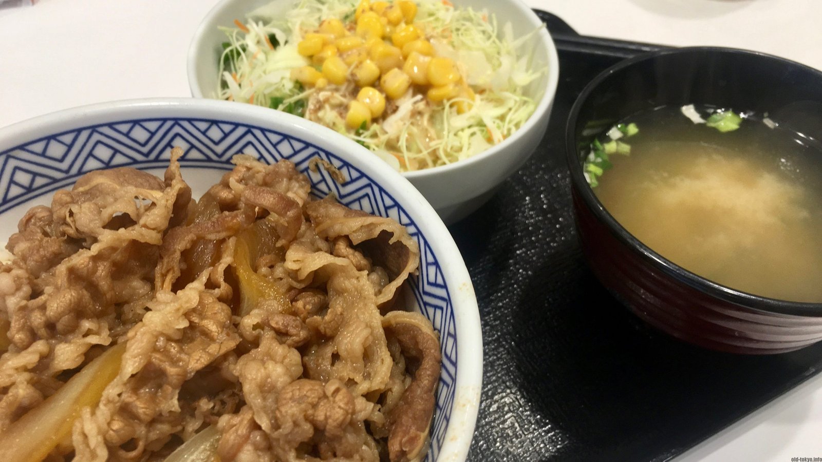 Halal Gecertificeerde Yoshinoya Japanse Beef Bowls in Singapore
