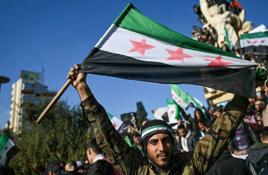 Iran: Verdeling Over Syrië: De Val van Assad Bedrigt Teheran