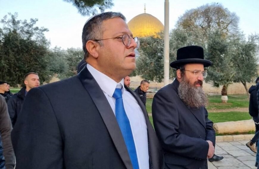 Israël heeft de islamitische oproep tot gebed verboden; discriminatie neemt toe