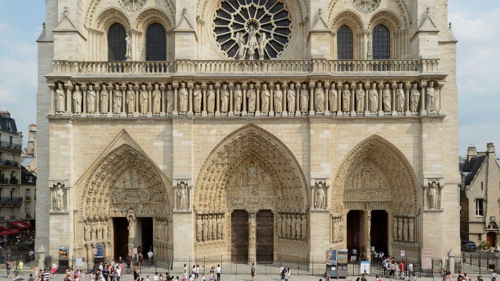 Notre Dame: Zal Trump de Islamitische Geschiedenis Waarderen?