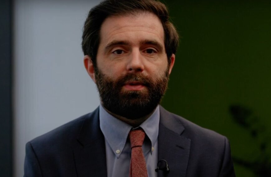 Engeland gaat klachten over extreemrechts ontvangen