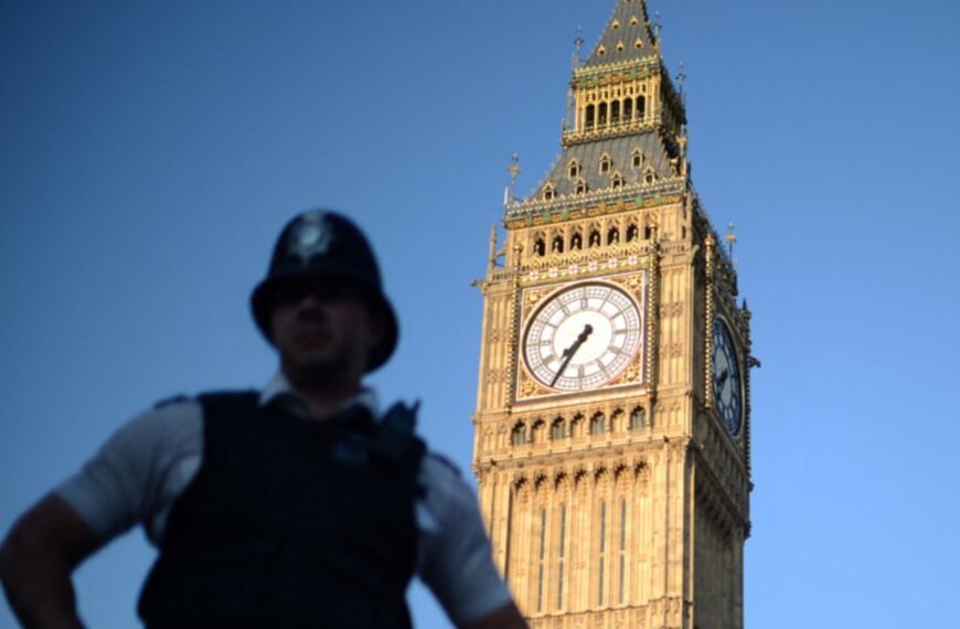 Wat is het Prevent-programma van Engeland en waarom wordt het herzien?