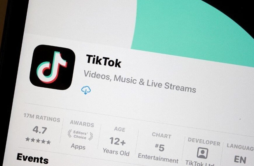 De Moslim Activiteit in het Engelse Parlement: Toepassing die Oeigoerse Inhoud Censureert Sponsor