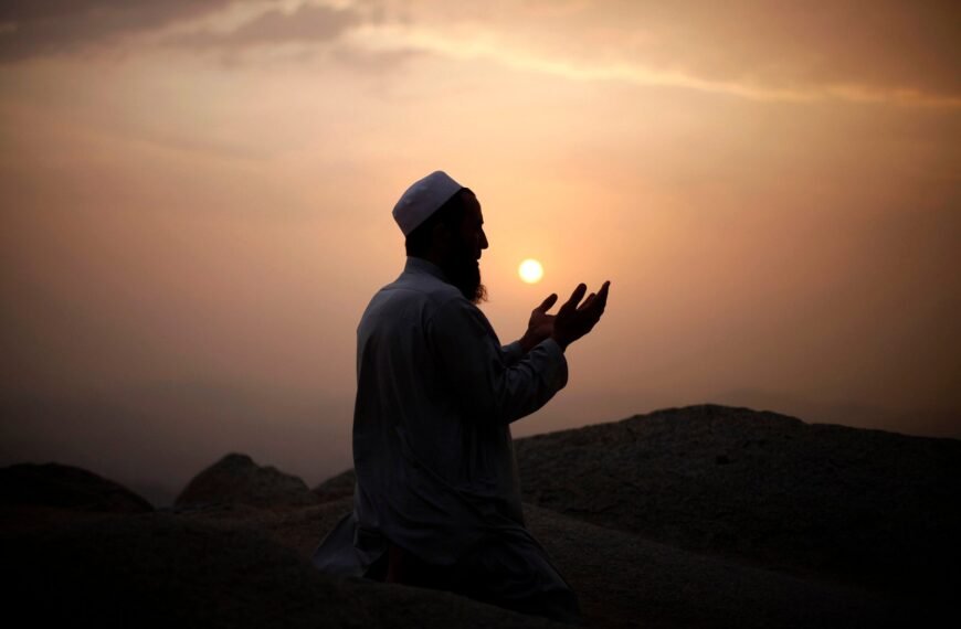 Kadir Nacht: De Heiligste Nacht van de Islam Aangekondigd