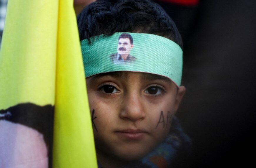 Öcalan's bevel tot ontbinding van de PKK: Wat staat er op de agenda?