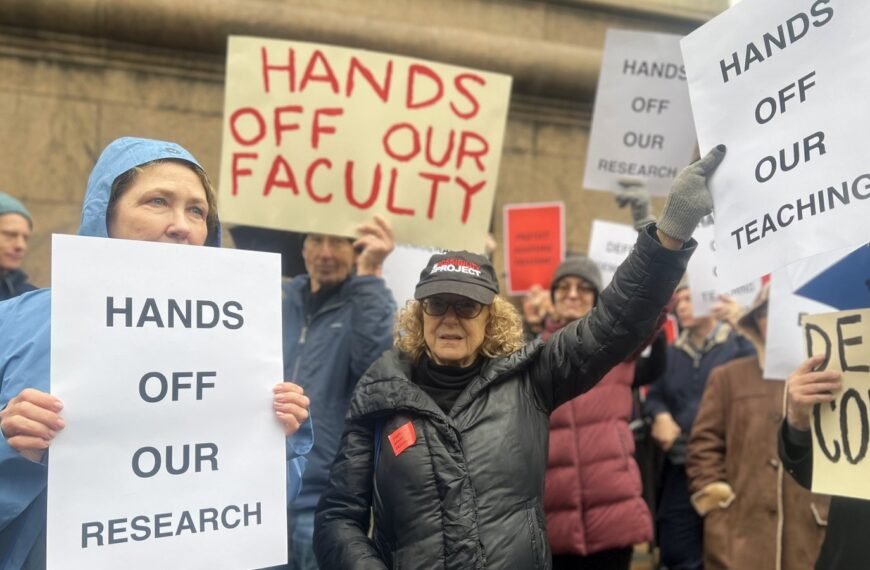 Faculteit van Columbia protesteert tegen de aanval van Trump op academische vrijheid