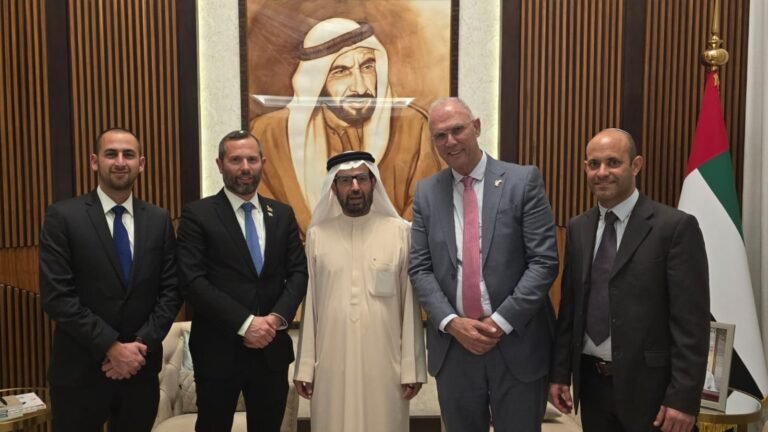 Israëlische kolonisten vierden de samenwerking met de VAE in Abu Dhabi