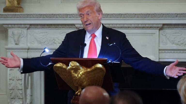 Trump belooft vrede tijdens het Iftar in het Witte Huis, Gaza wordt gebombardeerd