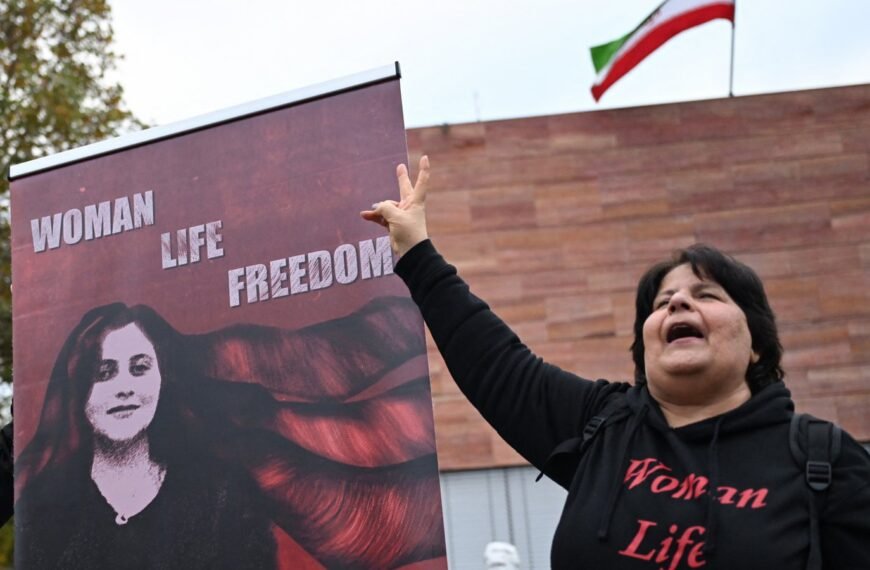 De Mahsa Amini-protesten hebben het Iraanse regime en de oppositie onthuld