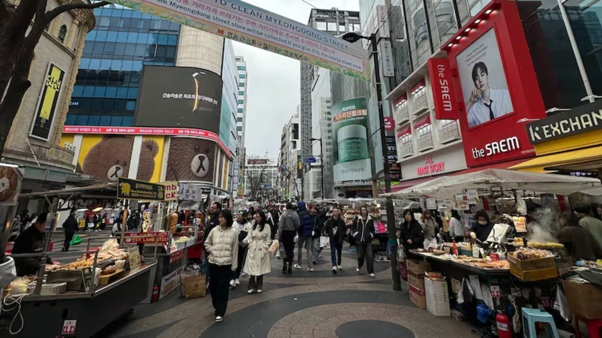 De Seoul-markt verwelkomt moslimbezoekers met Salam Alaykum