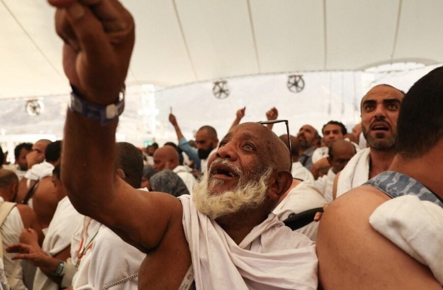 Hadjfondsen zijn verkeerd berekend, duizenden Pakistani's zijn benadeeld