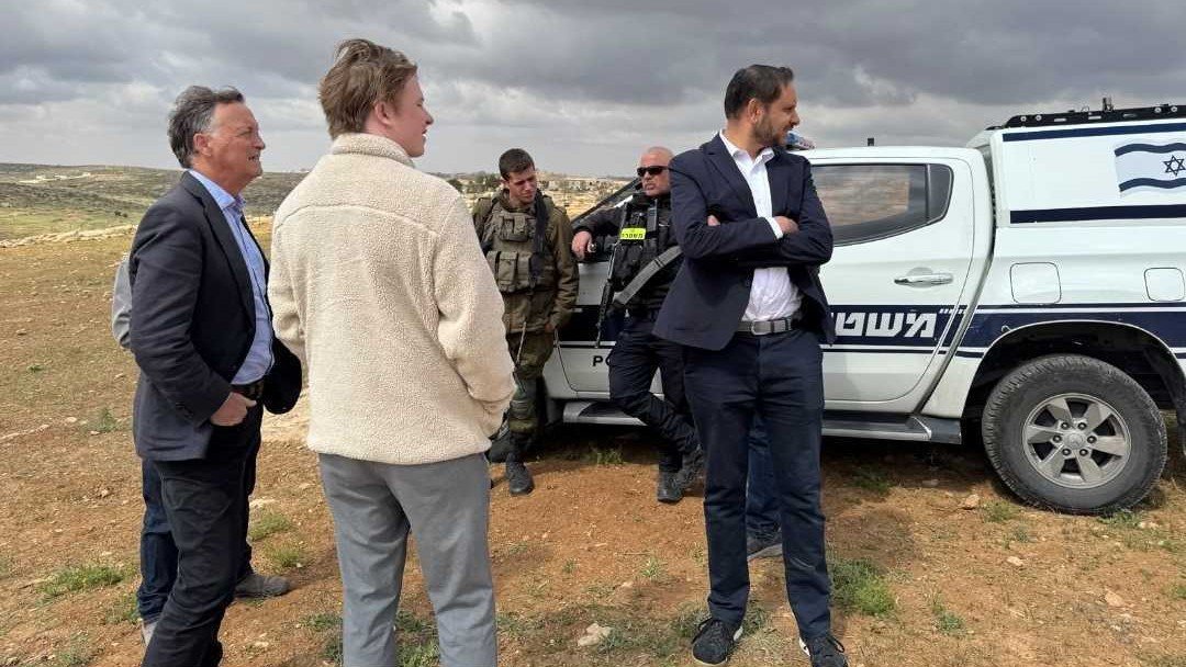 Israël weigert Britse parlementslid toegang tot Al-Aqsa omdat zij moslim is.