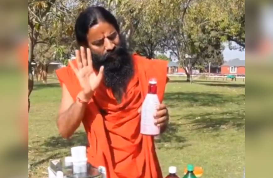 Patanjali's Baba Ramdev met 'Siroop Jihad', Rooh Afza in het vizier