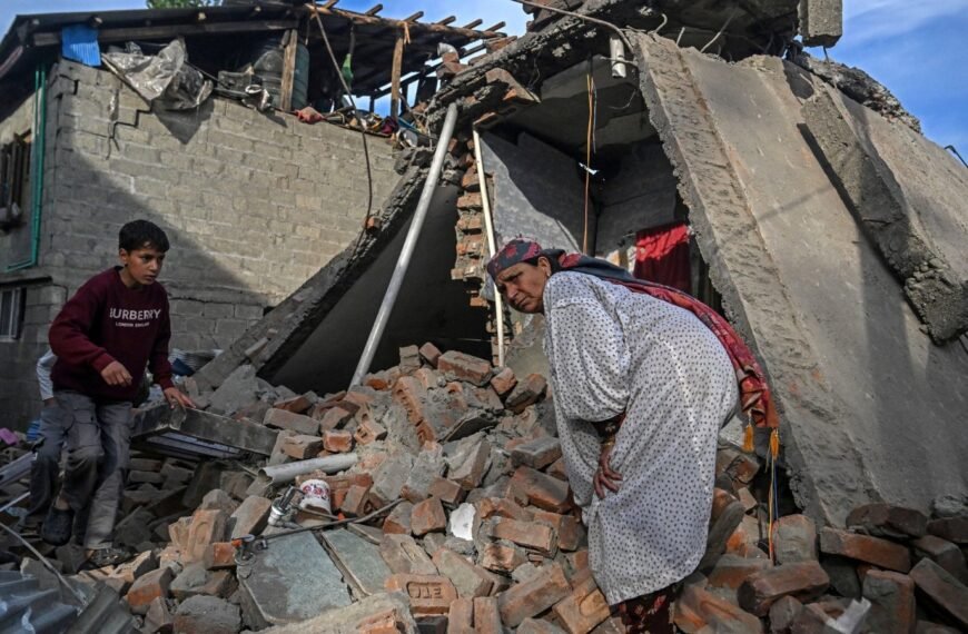 ‘Waar hebben we het fout gedaan?’: India sloopt huizen in Kasjmir