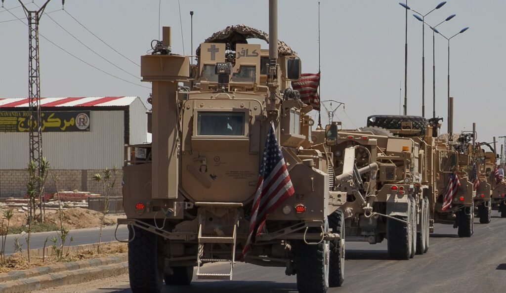 Amerikaanse militaire voertuig in het noordoosten van Syrië als provocatie beoordeeld met 'ongelovige' geschreven