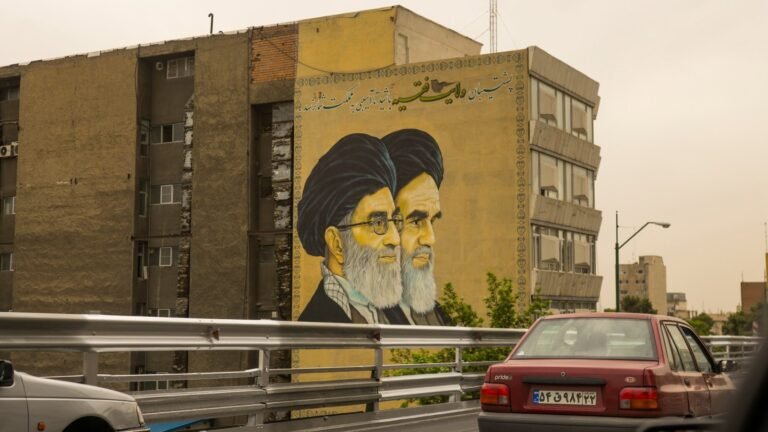 De Broederschap heeft zich rond Iran verenigd; oproep tot islamitische eenheid tegen Israël gedaan.