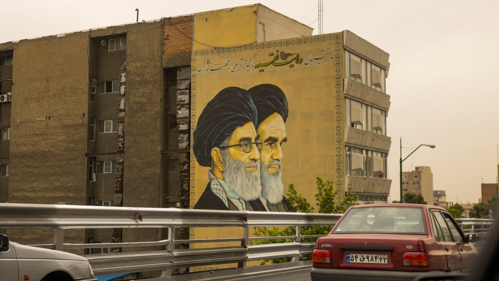 De Broederschap heeft zich rond Iran verenigd; oproep tot islamitische eenheid tegen Israël gedaan.