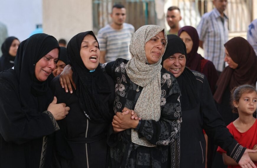 De ‘feministen’ van Groot-Brittannië juichen de bommen toe en bagatelliseren de pijn van de Palestijnen