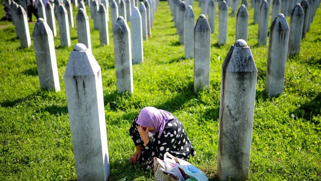 Voor Netflix is de Srebrenica-genocide een grap, Gaza is de voortzetting