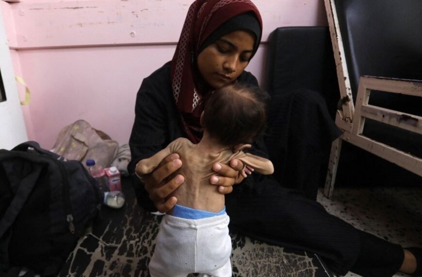 Woede over de Gaza-blokkade in Egypte bestormt politiebureau