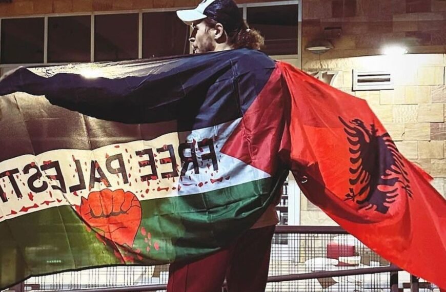 Meer dan 300 Albanese Moslimleiders veroordelen de Israëlische genocide in Gaza