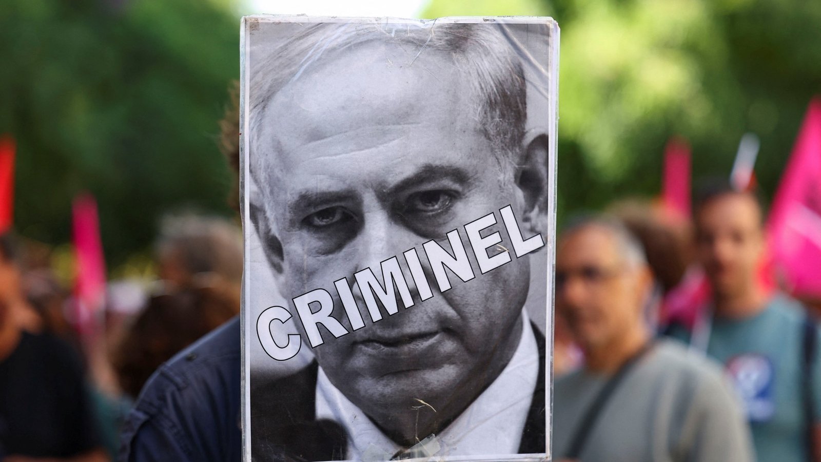 Israël verklaart oorlog aan de regio, terwijl de Arabieren eindelijk ontwaken