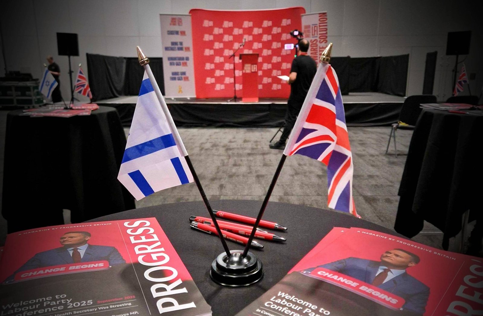 Altijd een Vriend aan Je Zij: De Israël Bijeenkomst van de Arbeidspartij