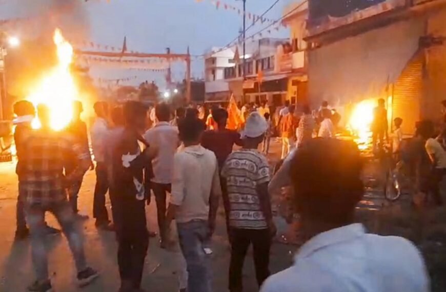 Revoluties in Bahraich: NSA-verklaringen over Hindoe-bendes