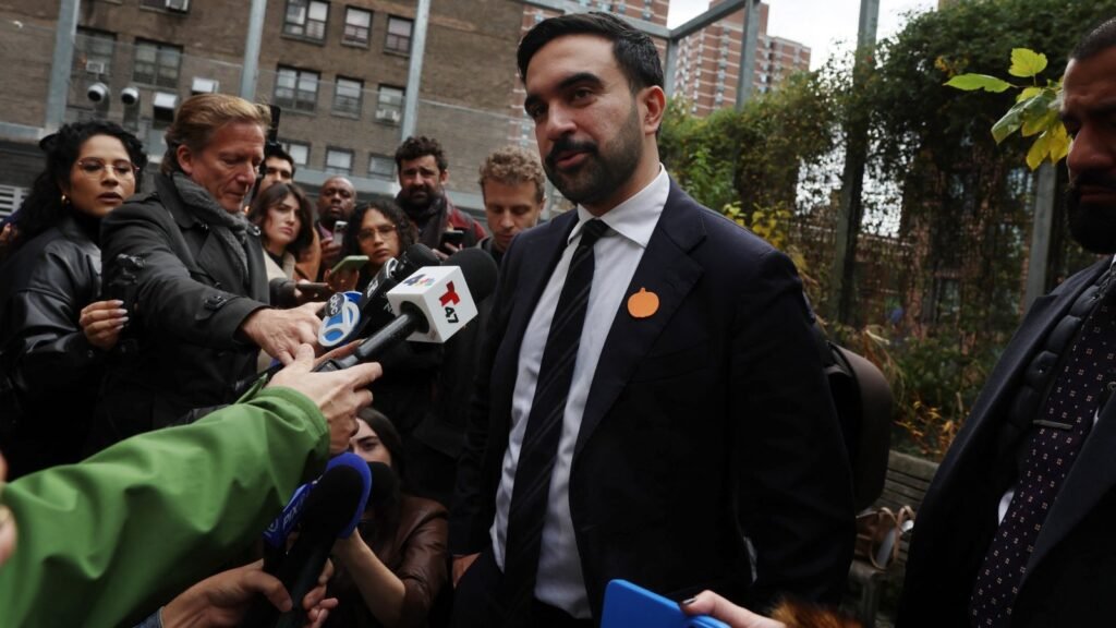 Stemmen geopend in New York: Mamdani streeft ernaar de eerste moslim burgemeester te worden