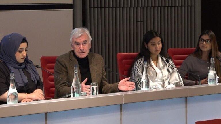 De Britse regering confronteert islamofobie en Gaza op de Moslimconferentie van de Labour Party