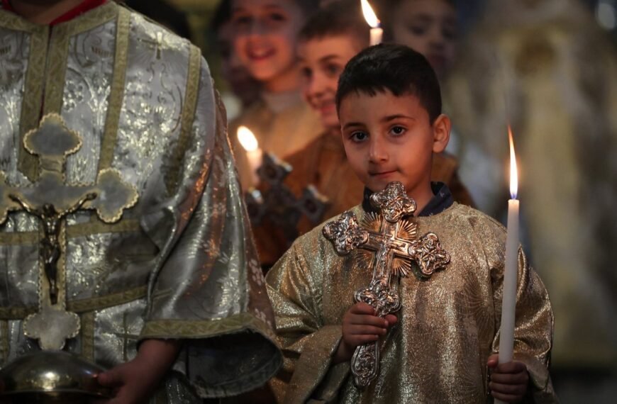 Nieuwe Byzantijnen: De herontdekking van Griekenland's Midden-Oostenverbindingen