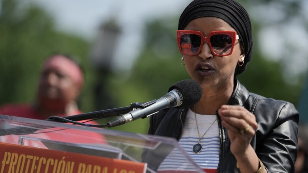 Trump is geobsedeerd door Ilhan Omar: Het symbool van Amerika waar hij bang voor is