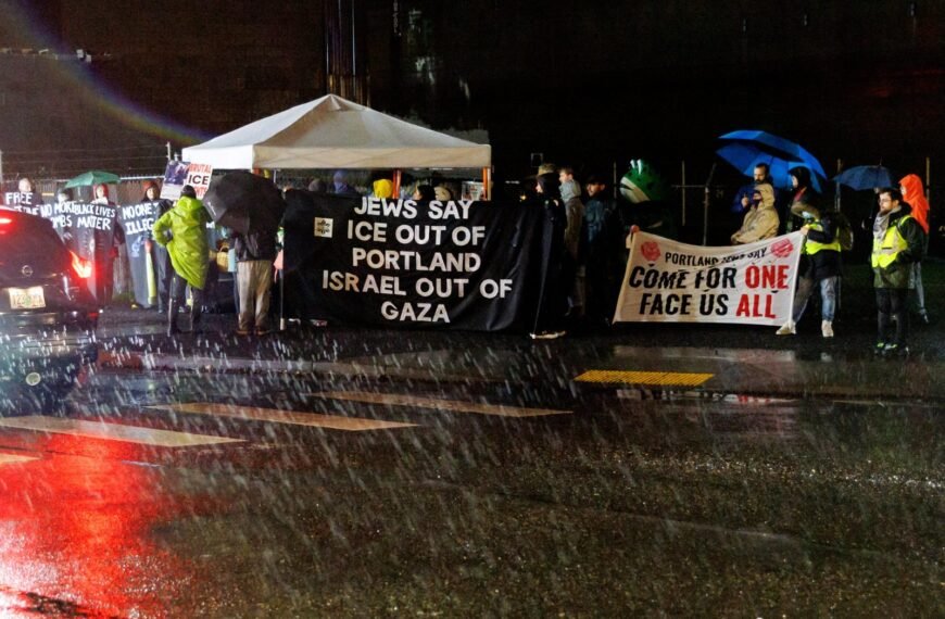 De Westelijke Oorlogen hebben Liberale Democratieën Veranderd in Politiehopen.