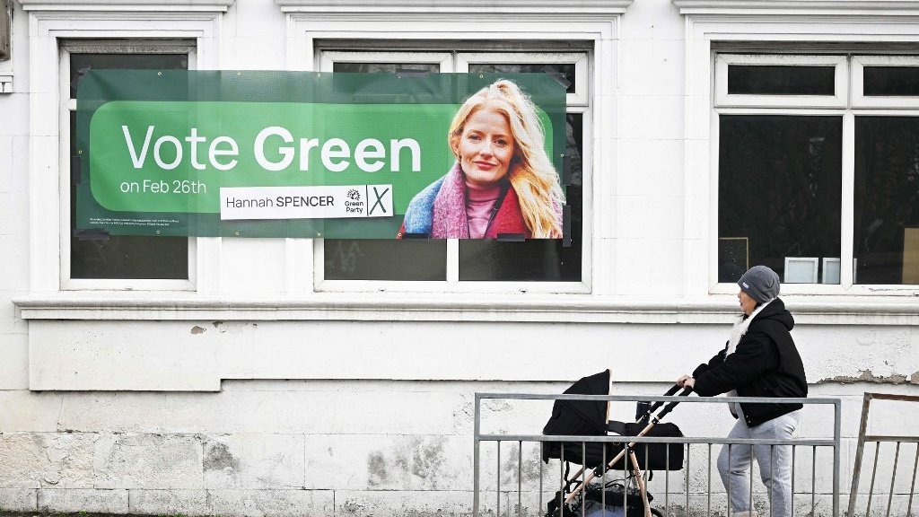 Groenen beschuldigen de Arbeidspartij van 'het manipuleren van moslims'