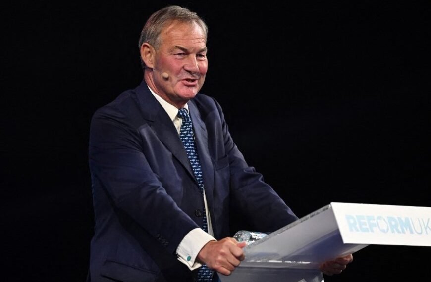 Ondersteund door Elon Musk is de Restore Britain Party gestart met een rechtse visie