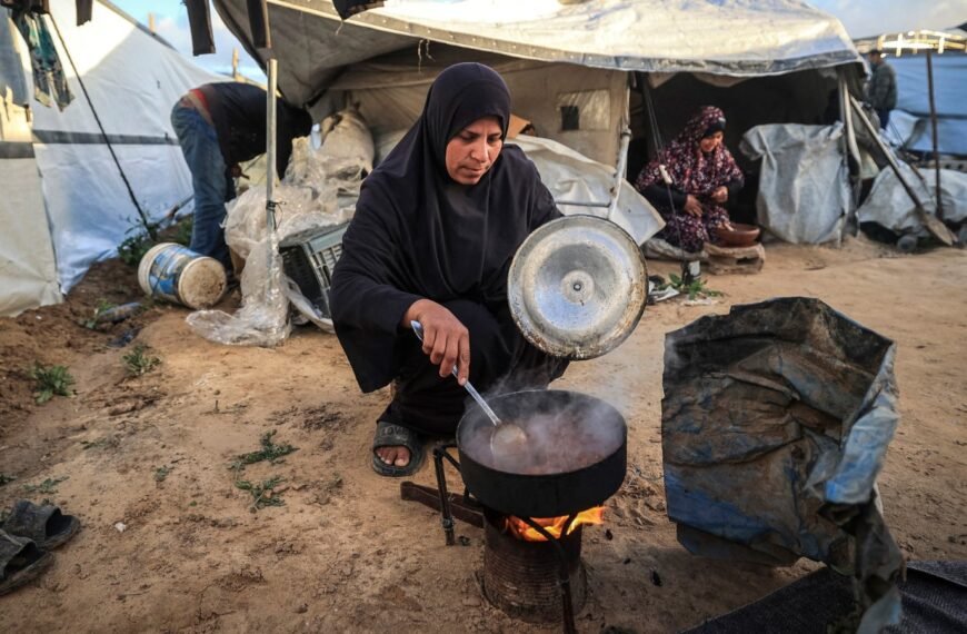 De Fragiele Humanitaire Hulp aan Gaza is het Doelwit van Israël