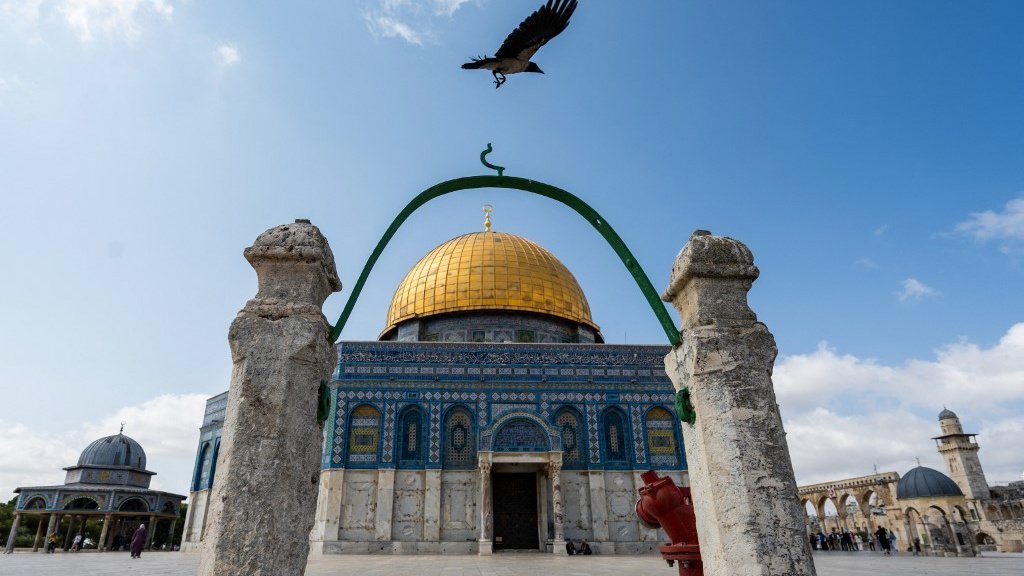 Reactie van Moslimlanden op de sluiting van de Al-Aqsa Moskee door Israël