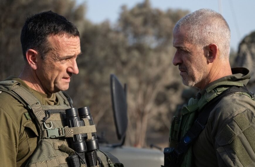 İsrail, Esad'ın düşüşünün Mısır ve Ürdün'deki protestocuları cesaretlendirebileceğinden endişeli