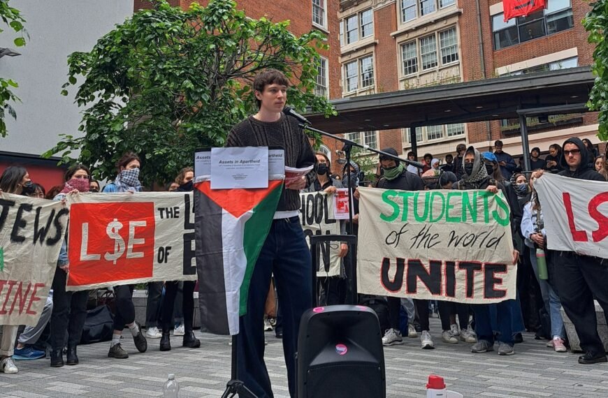 Londra Üniversitesi, Filistin yanlısı eylemcileri 'terörist gibi giyinmiş' dedi