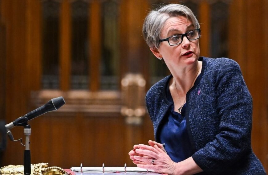 Yvette Cooper: İslamcı yönlendirmeler 'çok düşük', eleştiriler var