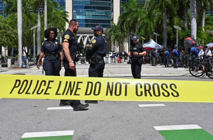 İsraillilere Miami'de, Filistinli sandığı kişi tarafından ateş açıldı