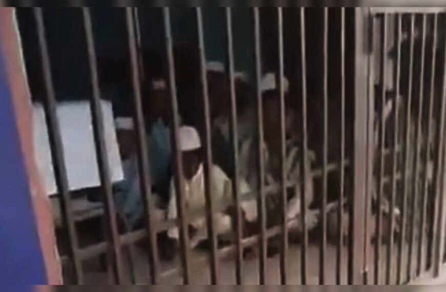 14 Saat Gözaltında Tutulan 32 Müslüman Çocuk Serbest Bırakıldı