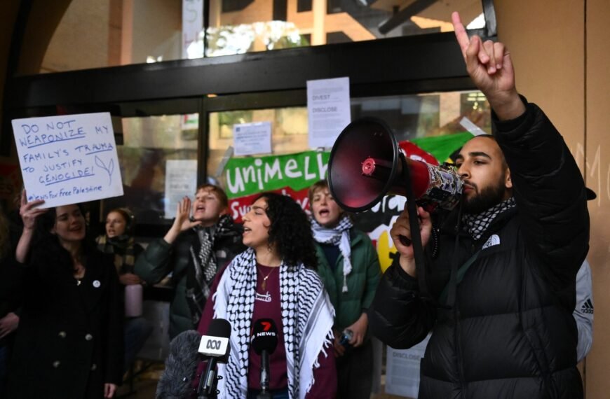 Avustralya'daki Filistin yanlısı öğrenciler, IHRA tanımının iptalini istiyor