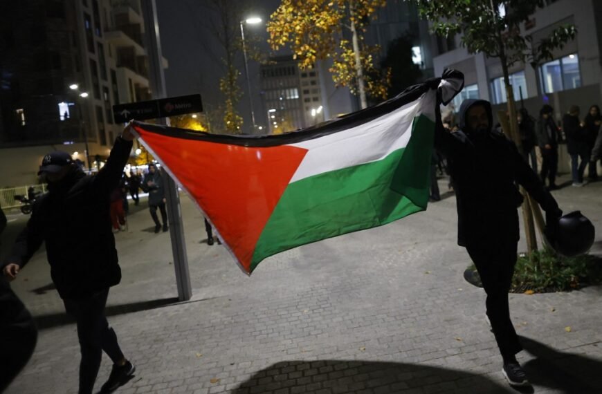 Fransız belediye başkanı PSG zaferi sonrası Filistin bayrağını yasakladı