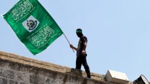 Haklar grubu, Hamas'ın İngiltere terör listesinden çıkarılması için hukuki başvuruda bulundu.
