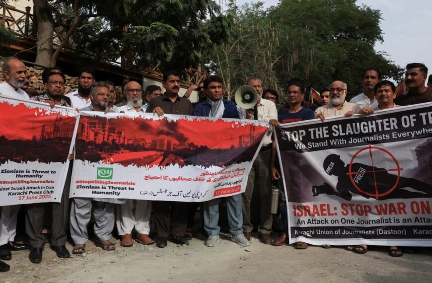 İmparatorluk Fahişesi: Pakistanlı Yetkiliden İran Şahına Saldırı