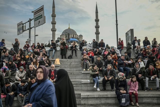 İslam Nüfusu Dünyada En Hızlı Büyüyen Grup