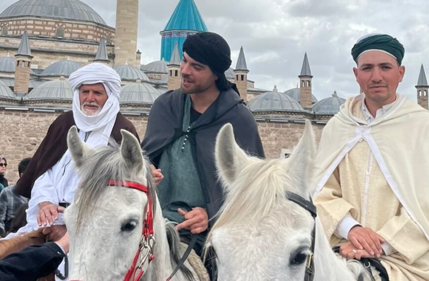 İspanya'dan Mekke'ye Ata Binen Hacılar: Ortaçağ Yolcuları gibi