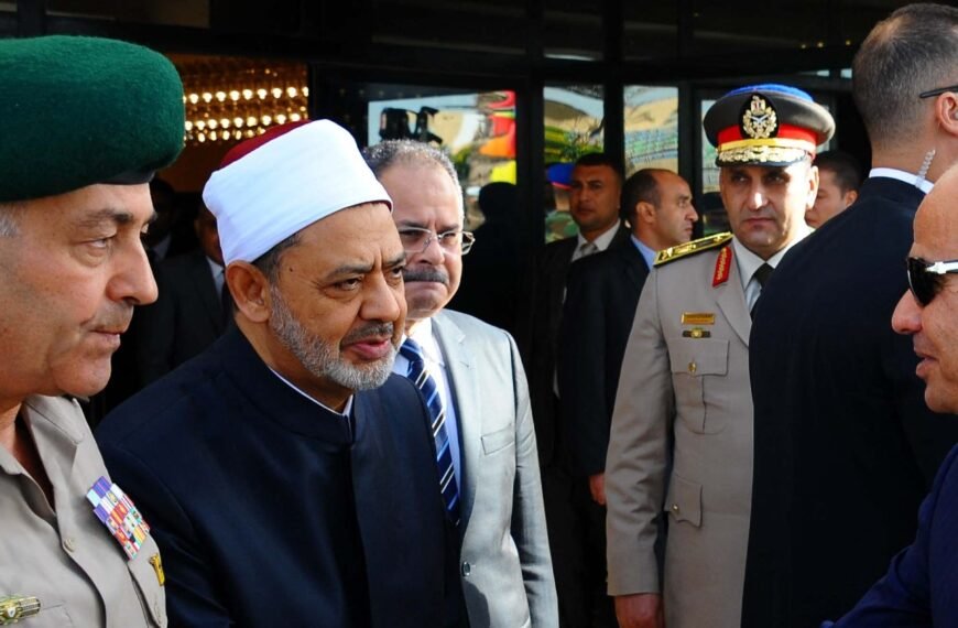 Özel: Mısır, Al-Azhar'ı İsrail'in Gazze'ye açlık uygulamasını kınamaktan vazgeçirdi