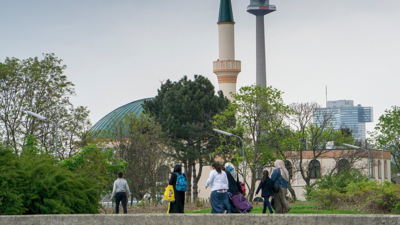 Avusturya'nın başörtüsü yasağı, marjinal Müslümanlar için deja vu